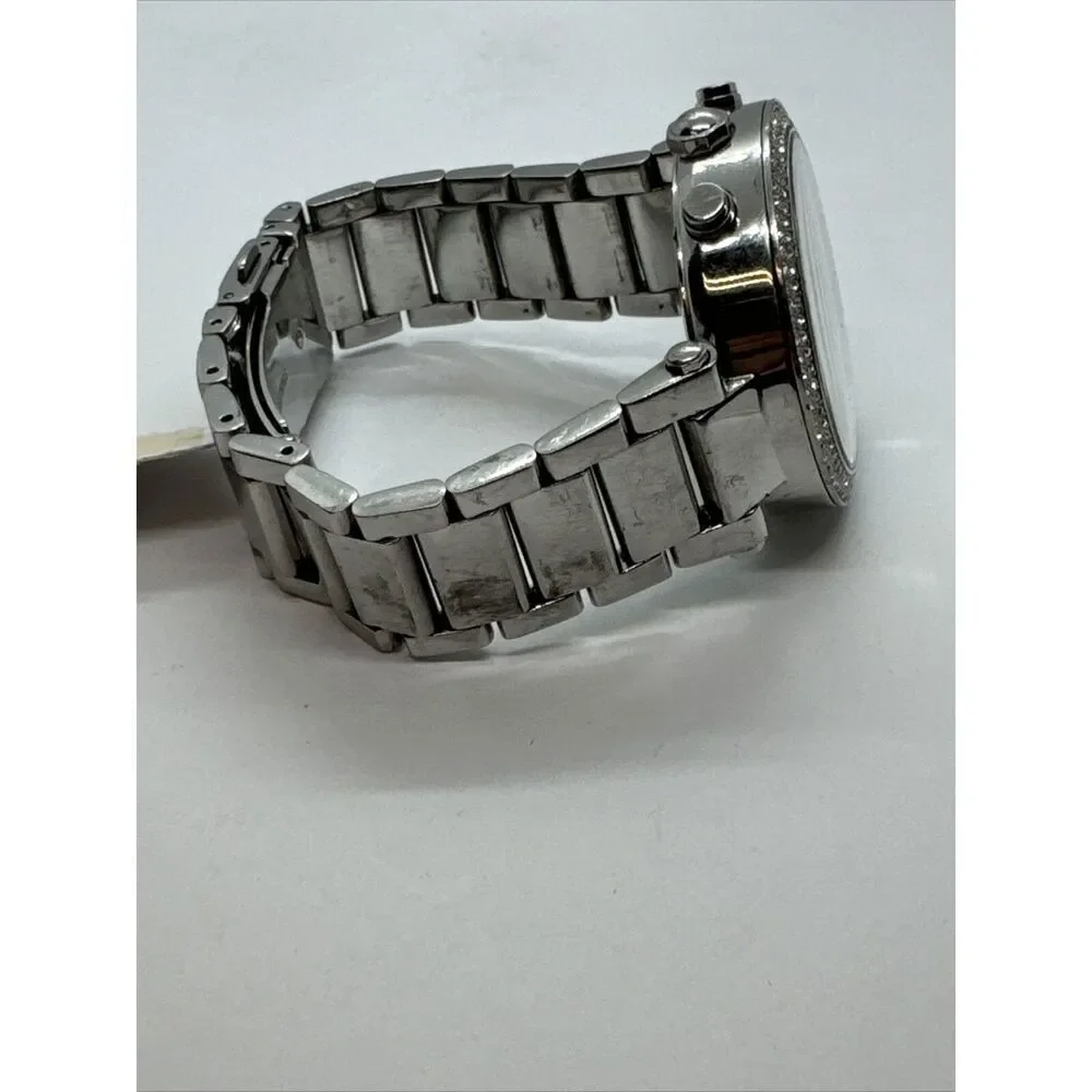 Michael Kors MK5353 Women Silver Stainless Steel Analog Dial Wrist Watch JNA379